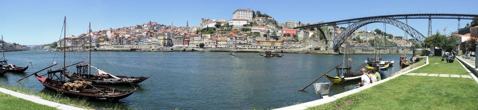 Ribeira waterfront, Porto