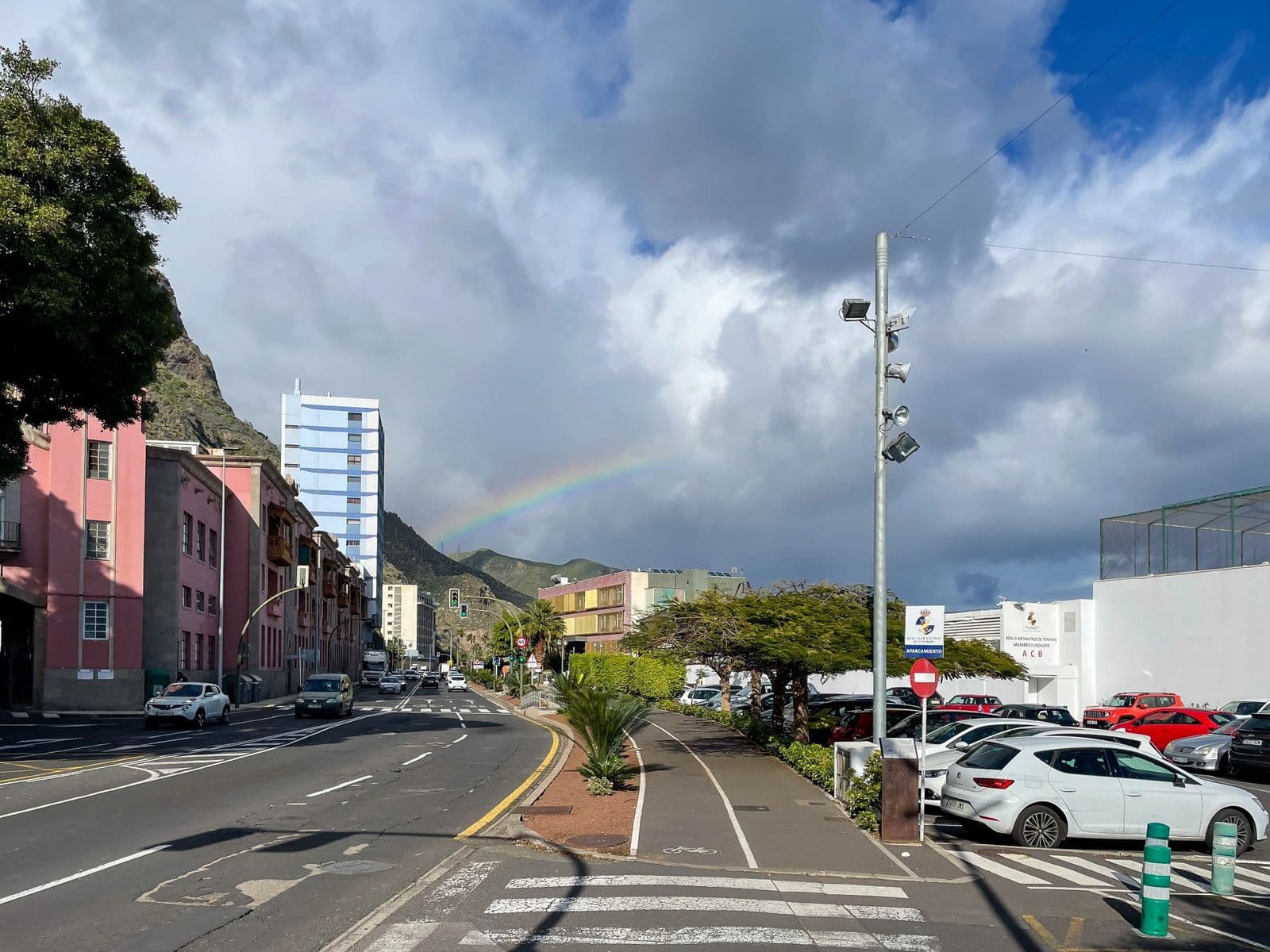 Avenida de Anaga and rainbow, Santa Cruz de Tenerife