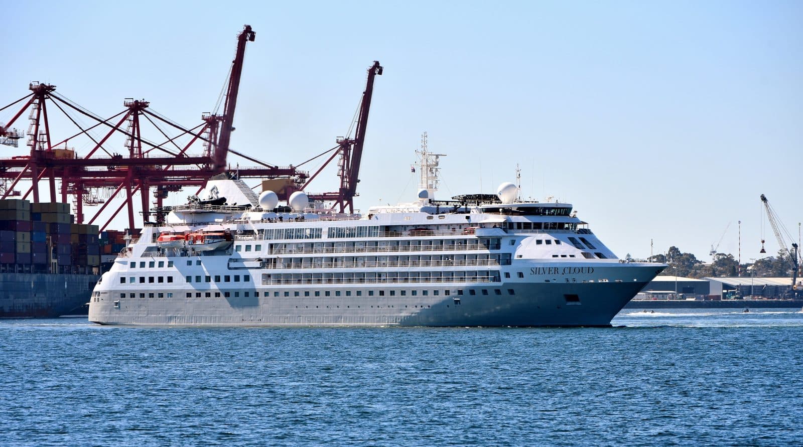 Silver Cloud, Asia