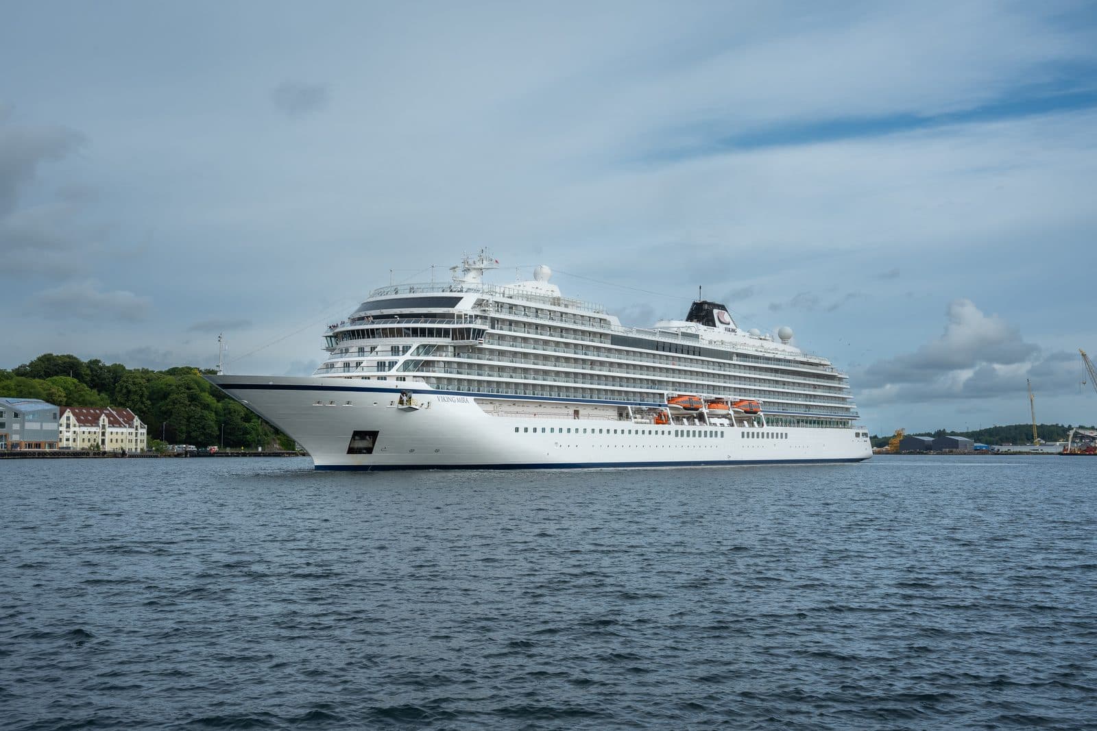 Viking Mira, British Isles